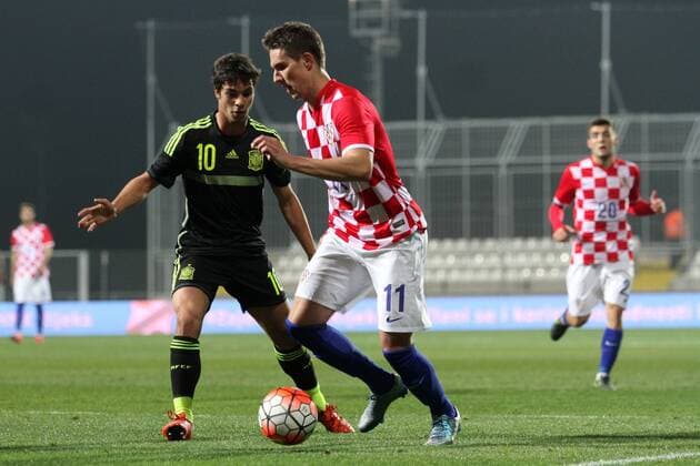 PXL_European Under-21 Championship 2017, qualifying round, CRO - SPA 17.11.2015., Stadion HNK Rijeka, Rijeka, Croatia - European Under-21 Championship 2017, Qualifying Round, Croatia - Spain. Oliver Torres, Marko Pjaca.  GoranxKovacic PIXSELL