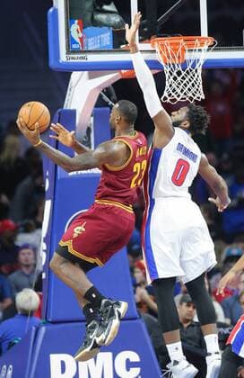 Nov. 17, 2015 - Auburn Hills, MI, USA - The Detroit Pistons Andre Drummond, right, defends against the Cleveland Cavaliers LeBron James during the first quarter at The Palace of Auburn Hills on Tuesday, Nov. 17, 2015, in Auburn Hills, Mich. Cleveland and Detroit - ZUMAm67_