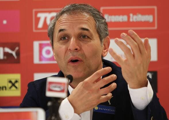 SOCCER - AUT vs SUI, friendly match VIENNA,AUSTRIA,18.NOV.15 - SOCCER - OEFB international match Länderspiel Austria vs Switzerland, press conference PK Pressekonferenz of team AUT. Image shows head coach Marcel Koller (AUT). GEPAxpictures xChristianxOrt