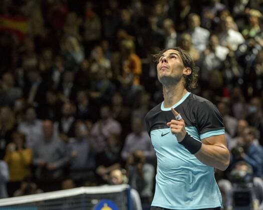 18.11.2015. The O2, London, England. ATP Tennis Herren Tennis Tour Finals. Day 4. Rafael Nadal (ESP) 5 looks skyward after his win over Andy Murray (GBR) 2 . Nadal won the match in straight sets 6-4, 6-1. xStephenxBartholomewx  ActionPlus11682683