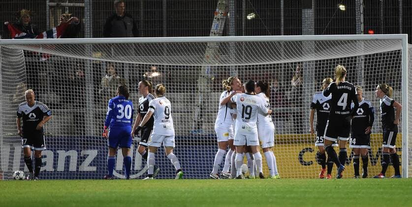 18.11.2015, xjhx, Fussball UEFA Champions League, 1.FFC Frankfurt - LSK Kvinner, emspor, v.l. Emma Lund (LSK Kvinner) celebrate the goal, Torjubel zum 0:1