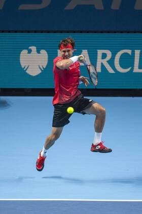 18.11.2015. The O2, London, England. ATP Tennis Herren Tennis Tour Finals. Day 4. David Ferrer (ESP) 7 in action in his match against Stan Wawrinka (SUI) 4 . xStephenxBartholomewx  ActionPlus11682781
