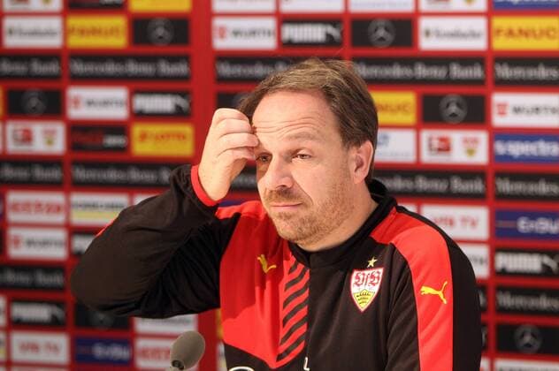 VfB Stuttgart Deutschland, Stuttgart, 19.11.2015, 1. Fussball-Bundesliga, Saison 2015 2016, VfB Stuttgart Pressekonferenz: Alexander Zorniger (Trainer).