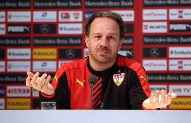 VfB Stuttgart Deutschland, Stuttgart, 19.11.2015, 1. Fussball-Bundesliga, Saison 2015 2016, VfB Stuttgart Pressekonferenz: Alexander Zorniger (Trainer).