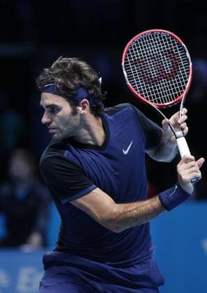 19.11.2015 the O2 London, England. ATP Tennis Herren Tour Finals Day 5. Roger Federer (SUI) defeats Kei Nishikori (JPN) by a score of 7-5, 4-6,6-4 xHongboxChenx  ActionPlus11682835