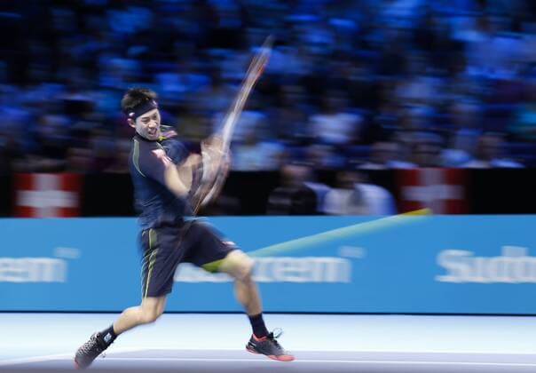 19.11.2015 the O2 London, England. ATP Tennis Herren Tour Finals Day 5. Speed blur as Roger Federer (SUI) defeats Kei Nishikori (JPN) by a score of 7-5, 4-6,6-4 xHongboxChenx  ActionPlus11682858