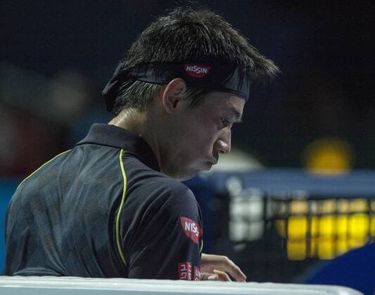 19.11.2015. The O2, London, England. ATP Tennis Herren Tennis Tour Finals. Day 5. Kei Nishikori (JPN) 8 in action in his match against Roger Federer (SUI) 3 . Federer won the match 7-5, 4-6, 6-4. xStephenxBartholomewx  ActionPlus11682874