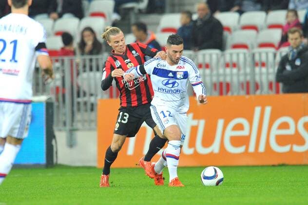 NIKLAS HULT (ogcn) - JORDAN FERRI (ol) FOOTBALL : OGC Nice vs Olympique Lyon - Ligue 1 2015 2016 - 20 11 2015 FEP Panoramic 