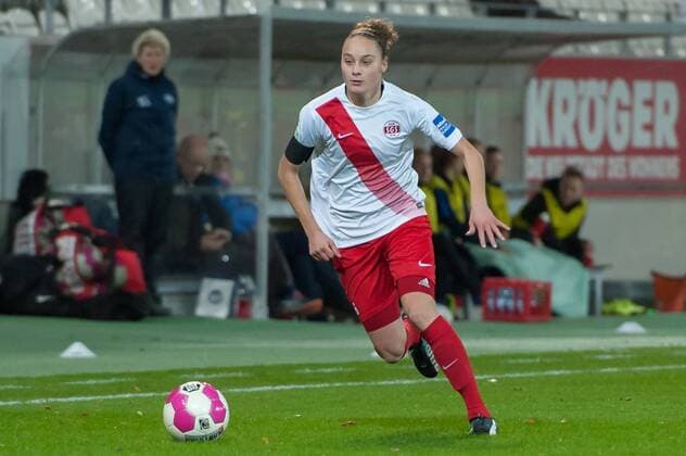 Jacqueline Klasen (SGS Essen, 16) Einzelbild, Fussball, Allianz Frauen-Bundesliga, SGS Essen - SV Werder Bremen, xobx