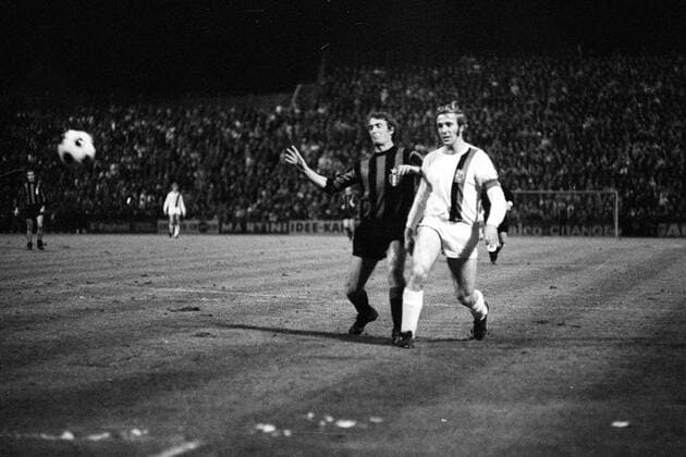 Fußball, Europapokal der Landesmeister 1971 1972, Borussia Mönchengladbach - Inter Mailand 7-1 Günter Netzer (Borussia Mönchengladbach) erzielt gegen Inter Mailand das Tor zum 6:1