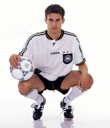 Mehmet Scholl fotografiert am 01.02.1996 in Frankfurt Fußball International Team Deutschland
