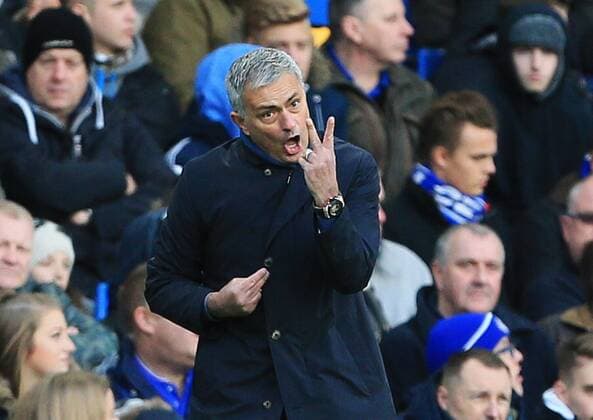 Chelsea s Jose Mourinho in action Barclays Premier League- Chelsea v Norwich City - Stamford Bridge - England - 21st November 2015 - Picture David Klein Sportimage EDITORIAL USE ONLY. No use with unauthorised audio, video, data, fixture lists, club league logos or live services. Online in-match use limited to 120 images, no video emulation. No use in betting, games or single club league player publications.