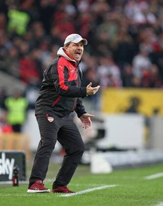21.11.2015, Fussball 1.Bundesliga 2015 2016, 13.Spieltag, VfB Stuttgart - FC Augsburg, in der Mercedes-Benz Arena Stuttgart. Trainer Alexander Zorniger (Stuttgart) 
