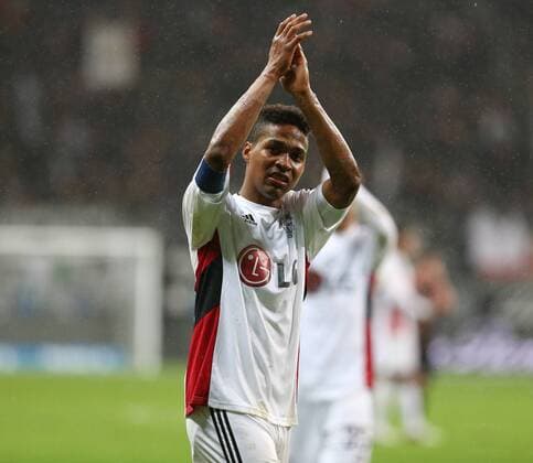 Samstag 21.11.2015, 1. Bundesliga, Saison 2015 2016, 13. Spieltag , Eintracht Frankfurt - Bayer 04 Leverkusen, Leverkusener Jubel nach Abpfiff: Wendell Nascimento Borges (LEV) DeFodi504