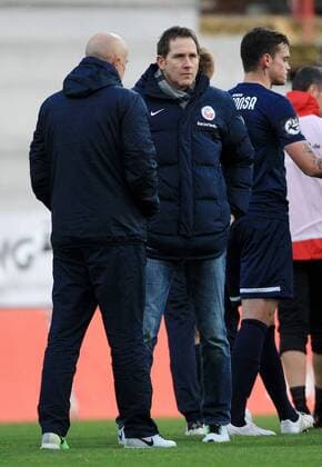 GER, 3.Liga, FC Rot Weiss Erfurt vs FC Hansa Rostock 21.11.15, Erfurt, Steigerwaldstadion, GER, 3.Liga, Saison 2015 2016, 17.Spieltag, FC Rot Weiss Erfurt vs FC Hansa Rostock im Bild Trainer Karsten Baumann und Sportdirektor Uwe Klein (Rostock) nach dem Spiel