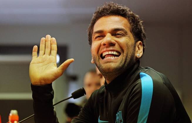BARCELONA -november 23- BARCELONA: Dani Alves in the press conference PK Pressekonferenz previous to the Champions League match against Roma. Photo: Joan Valls Urbanandsport Cordon Press 