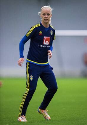 Fußball, Damen, WM, Nationalteam Schweden Training 151123 Sveriges Caroline Seger under en träning med det svenska damlandslaget i fotboll den 23 november 2015 i Stockholm.  Copyright: ANDREASxLxERIKSSON BB151123BB108