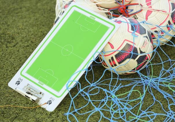 Symbolbild, Illustration, Fussball Taktikboard Tornetz eines Trainers in Wien, Oesterreich am 16.11.2015