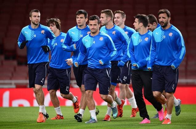 Fußball, Champions League, Dinamo Zagreb Training GNK Dinamo training - London, UK 23.11.2015.,London - Nogometasi GNK Dinamo Zagreb odradili trening na Emirates stadionu i odrzali konferenciju za medije uoci sutrasnjeg ogleda s Arsenalom. Domagoj Antolic, Domagoj Pavici, Damir Sovsic, Giancalo Santos.  MarkoxPrpic PIXSELL