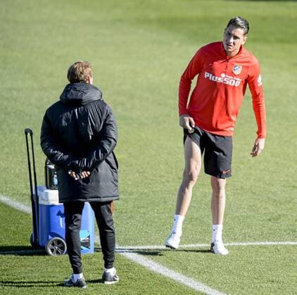 UEFA Champions League 2015 2016 - Atletico Madrid training session. In this picture, Gimenez. xDIEGOxGxSOUTOx 