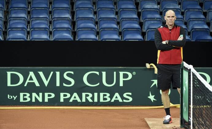 Tennis, Davis Cup Finale in Belgien - Training Belgien Captain Johan Van Herck of Belgium TENNIS : Belgique - Coupe Davis - Gand - 24 11 2015 PhotoNews Panoramic 