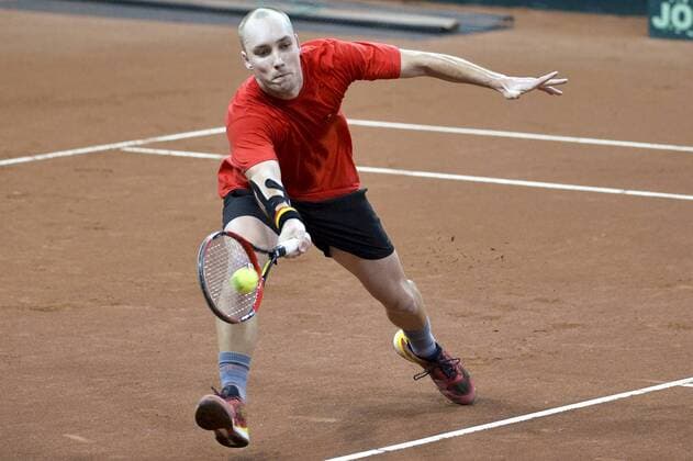 Tennis, Davis Cup Finale in Belgien - Training Belgien - GENT, BELGIUM: Belgian Steve Darcis pictured during a training practice ahead of the Davis Cup World Group final between Belgium and Great Britain, Tuesday 24 November 2015, at Flanders Expo in Gent. The final will be played from 27 to 29 November 2015 in Gent Flanders Expo. DIRKxWAEM  x04745275x
