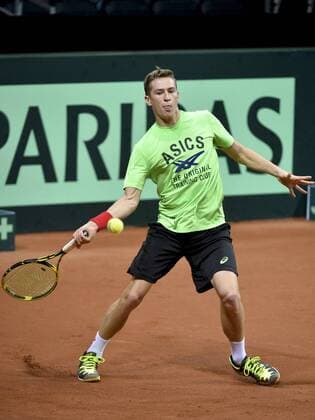 Tennis, Davis Cup Finale in Belgien - Training Belgien - GENT, BELGIUM: Belgian Kimmer Coppejans pictured during a training practice ahead of the Davis Cup World Group final between Belgium and Great Britain, Tuesday 24 November 2015, at Flanders Expo in Gent. The final will be played from 27 to 29 November 2015 in Gent Flanders Expo. DIRKxWAEM  x04745283x