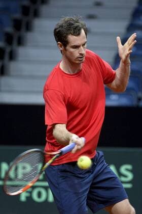 Tennis, Davis Cup Finale in Belgien - Training Großbritannien - GENT, BELGIUM: Britain s Andy Murray pictured during a training practice ahead of the Davis Cup World Group final between Belgium and Great Britain, Tuesday 24 November 2015, at Flanders Expo in Gent. The final will be played from 27 to 29 November 2015 in Gent Flanders Expo. DIRKxWAEM  x04745321x