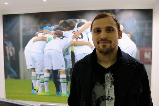 Fußball, Fotoshooting mit Tony Jantschke 17.11.2015: Mönchengladbach: Tony Jantschke