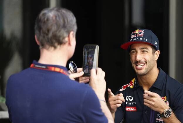 Motorsports: FIA Formula One World Championship WM Weltmeisterschaft 2015, Grand Prix of Abu Dhabi, 3 Daniel Ricciardo (AUS, Infiniti Red Bull Racing), xHOCHxZWEIx