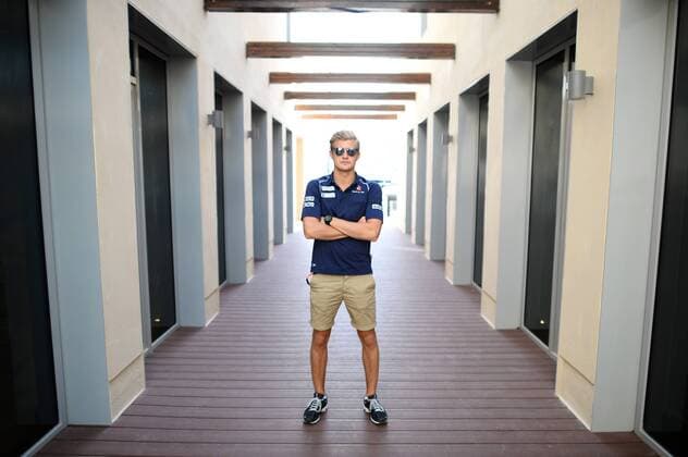 151126 Marcus Ericsson (SWE) Sauber inför Abu Dhabis Grand Prix den 26 november 2015 i Abu Dhabi.  Copyright: PATRIKxLUNDIN BB151126BB018