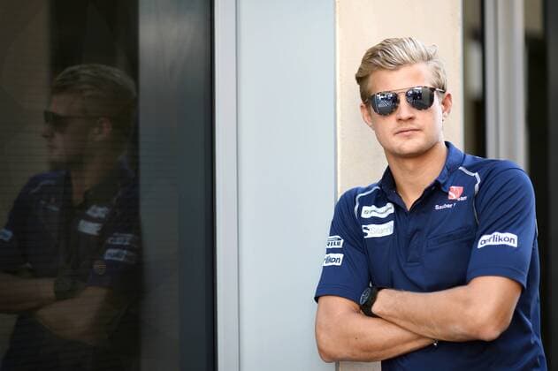 151126 Marcus Ericsson (SWE) Sauber inför Abu Dhabis Grand Prix den 26 november 2015 i Abu Dhabi.  Copyright: PATRIKxLUNDIN BB151126BB026