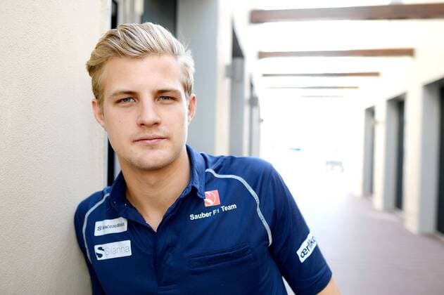 151126 Marcus Ericsson (SWE) Sauber inför Abu Dhabis Grand Prix den 26 november 2015 i Abu Dhabi.  Copyright: PATRIKxLUNDIN BB151126BB033