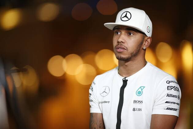 Motorsports: FIA Formula One World Championship WM Weltmeisterschaft 2015, Grand Prix of Abu Dhabi, 44 Lewis Hamilton (GBR, Mercedes AMG Petronas Formula One Team), xHOCHxZWEIx