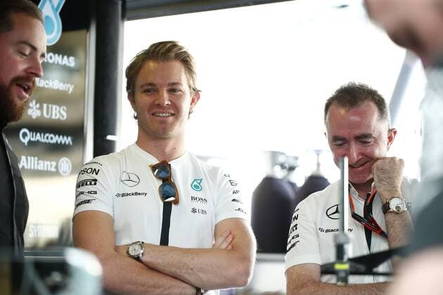 Motorsports: FIA Formula One World Championship WM Weltmeisterschaft 2015, Grand Prix of Abu Dhabi, 6 Nico Rosberg (GER, Mercedes AMG Petronas Formula One Team), Paddy Lowe (GBR, Mercedes AMG Petronas Formula One Team), xHOCHxZWEIx