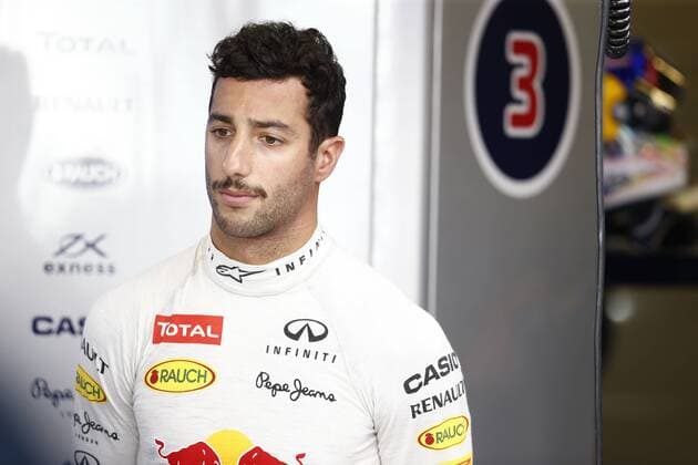 Motorsports: FIA Formula One World Championship WM Weltmeisterschaft 2015, Grand Prix of Abu Dhabi, 3 Daniel Ricciardo (AUS, Infiniti Red Bull Racing), xHOCHxZWEIx