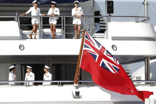 Motorsports: FIA Formula One World Championship WM Weltmeisterschaft 2015, Grand Prix of Abu Dhabi, Yas Marina Circuit, port, harbor, Yacht, Yachten, Hafen, Schiff, Schiffe, Yachthafen, girls xHOCHxZWEIx