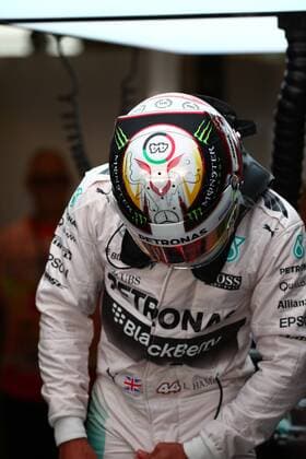 Abu Dhabi Grand Prix, UAE 26 - 29 November 2015 27.11.2015 - Free Practice 1, Lewis Hamilton (GBR) Mercedes AMG F1 W06 