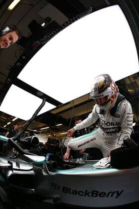 Motorsports: FIA Formula One World Championship WM Weltmeisterschaft 2015, Grand Prix of Abu Dhabi, 44 Lewis Hamilton (GBR, Mercedes AMG Petronas Formula One Team), xHOCHxZWEIx