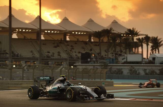 Motorsports: FIA Formula One World Championship WM Weltmeisterschaft 2015, Grand Prix of Abu Dhabi, 6 Nico Rosberg (GER, Mercedes AMG Petronas Formula One Team), xHOCHxZWEIx