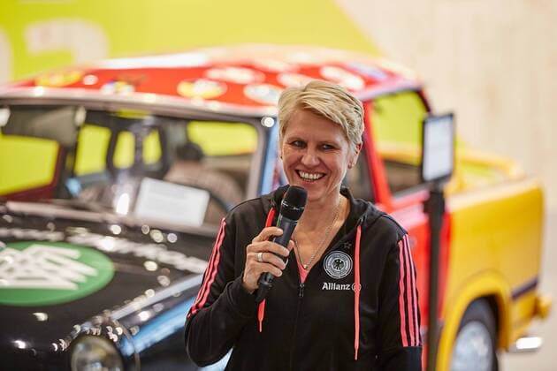 GER, Besuch der Frauen-Nationalmannschaft im Deutschen Fussball Museum 27.11.2015, Deutsches Fussball Museum, Dortmund; im Bild Doris Fitschen (Managerin Deutsche Frauen-Nationalmannschaft) Sarah RauchnphxRauch