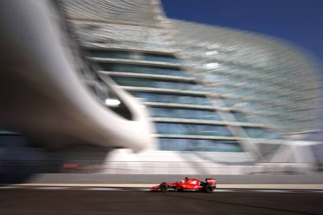 Abu Dhabi Grand Prix, UAE 26 - 29 November 2015 28.11.2015 - Free Practice 3, Sebastian Vettel (GER) Scuderia Ferrari SF15-T 