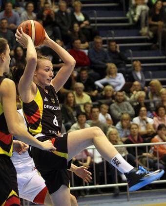 21.11.2015 Belgrade(Serbia) Serbia-Germany Eurobasket qualify women s basketball Birte Thimm Germany :Str 