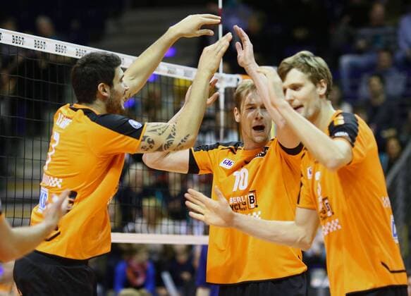 Berlin Freude bei Deutschen Vizemeister , Berlin Recycling Volleys vs. TV Rottenburg, Volleyball, Bundesliga, 28.11.2015, Copyright: Hundt xEibner-Pressefoto EP_mht