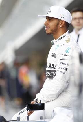 Motorsports: FIA Formula One World Championship WM Weltmeisterschaft 2015, Grand Prix of Abu Dhabi, 44 Lewis Hamilton (GBR, Mercedes AMG Petronas Formula One Team), xHOCHxZWEIx