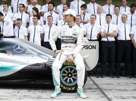 Motorsports: FIA Formula One World Championship WM Weltmeisterschaft 2015, Grand Prix of Abu Dhabi, 6 Nico Rosberg (GER, Mercedes AMG Petronas Formula One Team), xHOCHxZWEIx