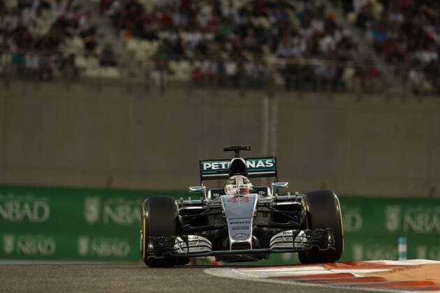 Motorsports: FIA Formula One World Championship WM Weltmeisterschaft 2015, Grand Prix of Abu Dhabi, 44 Lewis Hamilton (GBR, Mercedes AMG Petronas Formula One Team), xHOCHxZWEIx