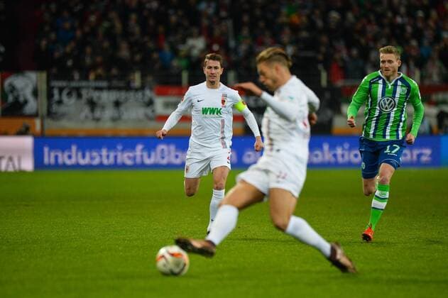Paul VERHAEGH (FC Augsburg), Alexander ESSWEIN (FC Augsburg) Augsburg, Deutschland, 29.11.2015 - Fussball, 1. Bundesliga, FC Augsburg - VfL Wolfsburg, Fussball, 1. Bundesliga, FC Augsburg - VfL Wolfsburg, xklx