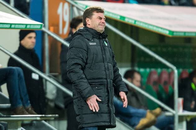 Sonntag, 29.11.2015, 1. Bundesliga, Saison 2015 2016, 14. Spieltag in Augsburg, FC Augsburg - VfL Wolfsburg, 0:0, Cheftrainer Dieter Hecking (Wolfsburg) DeFodi507
