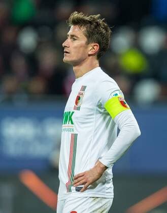 Sonntag, 29.11.2015, 1. Bundesliga, Saison 2015 2016, 14. Spieltag in Augsburg, FC Augsburg - VfL Wolfsburg, 0:0, Paul Verhaegh (FC Augsburg 2) DeFodi507